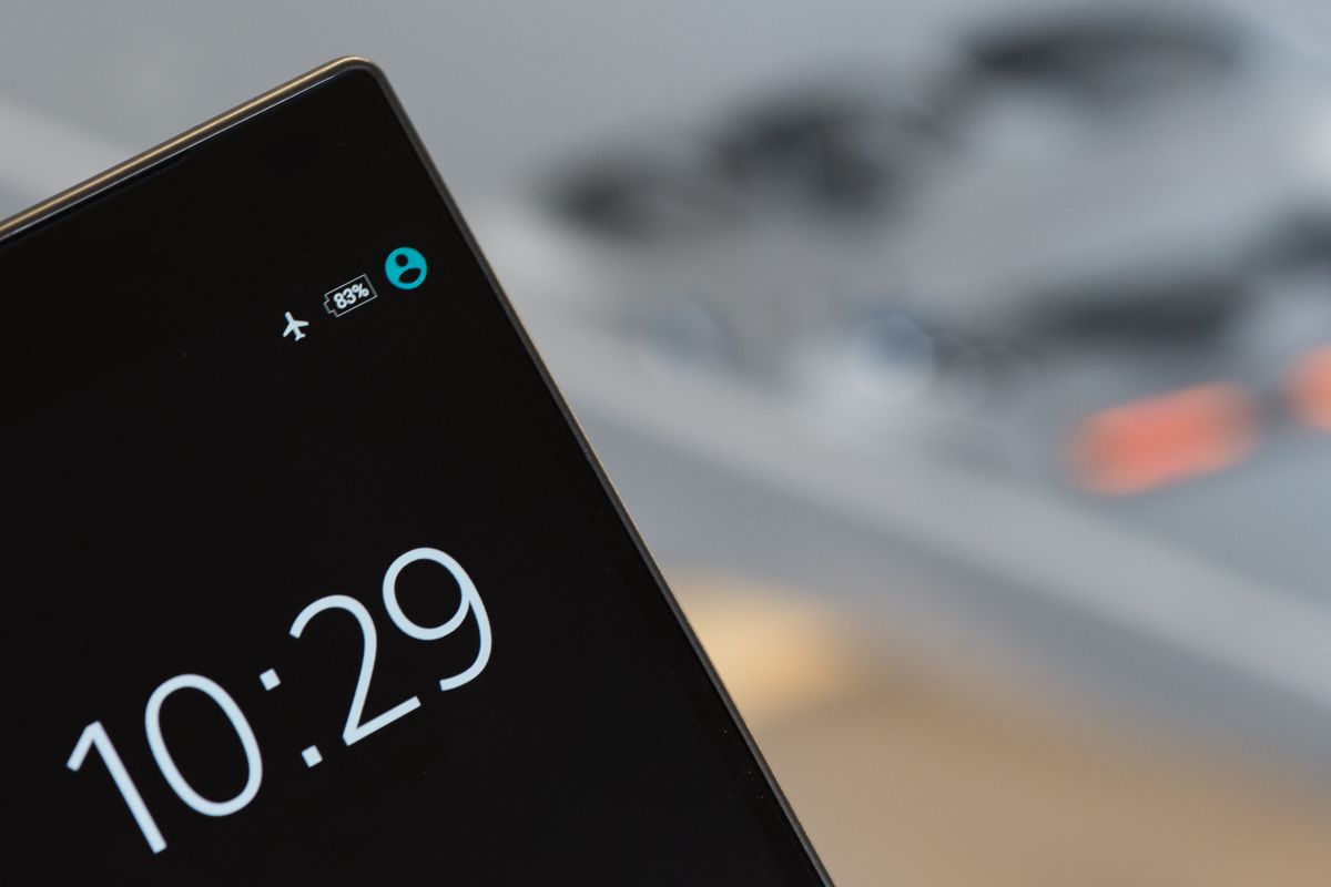 Smartphone con carga magnética inalámbrica
