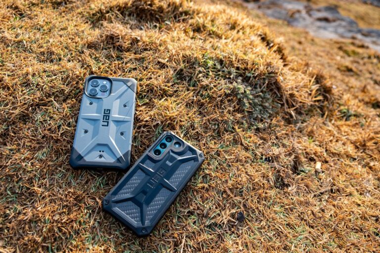 Smartphones resistentes con carcasas protectoras